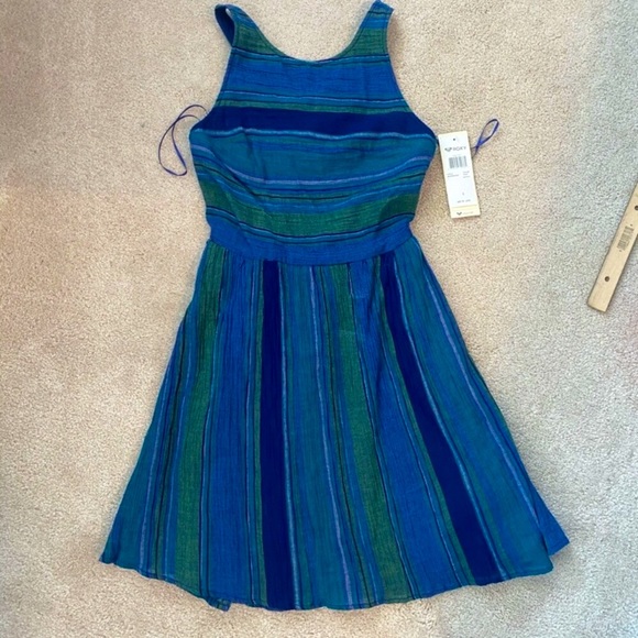 Roxy Dresses & Skirts - NEW Roxy dress (open back) green/blue